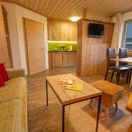 מלון Albtalblick Ihr Wellness- & Wanderhotel Häusern